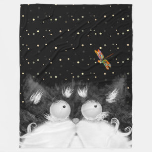 Tuxedo Cat überrascht von Dragonfly Fleecedecke