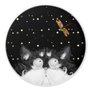 Tuxedo Cat überrascht von Dragonfly Keramikknauf