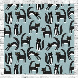 Tuxedo Cats Poster<br><div class="desc">Viele schöne schwarz-weiße Tuxedokatzen machen ihre Geschäfte. Ein lustiges Muster auf einem mittelblauen Hintergrund,  perfekt für Tier- und Tierliebhaber.</div>