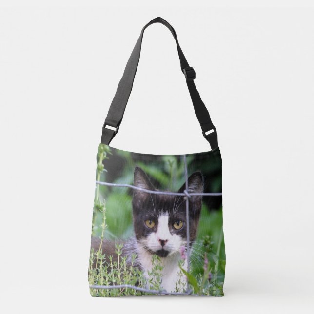 Tuxedo Kitten im Garten Crossbody Bag Tragetaschen Mit Langen Trägern (Vorderseite)