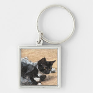 Tuxedo Kitten Tinsel und Lights Painterly Schlüsselanhänger