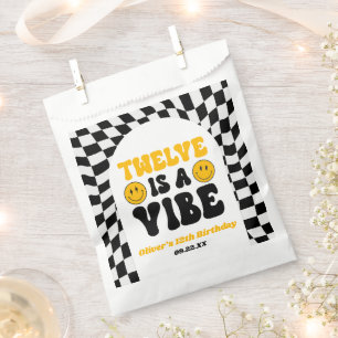 Twelve Is A Vibe Retro 12. Geburtstagsfeier Geschenktütchen