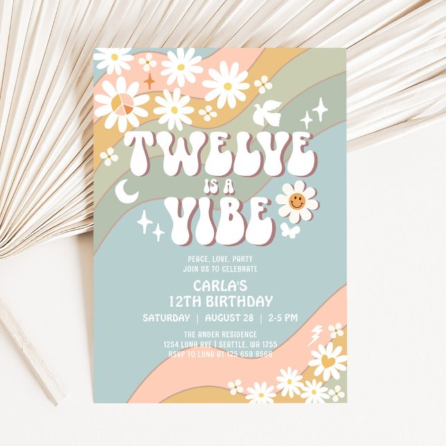 TWELVE ist ein Vibe Daisy Hippie 70er Retro Birthd Einladung (Von Creator hochgeladen)