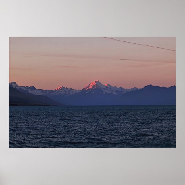 Twilgiht on Lake Pukaki Poster (Vorne)