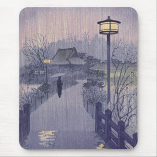Twilight Rain auf dem Weg nach Shinobazu in Japan Mousepad