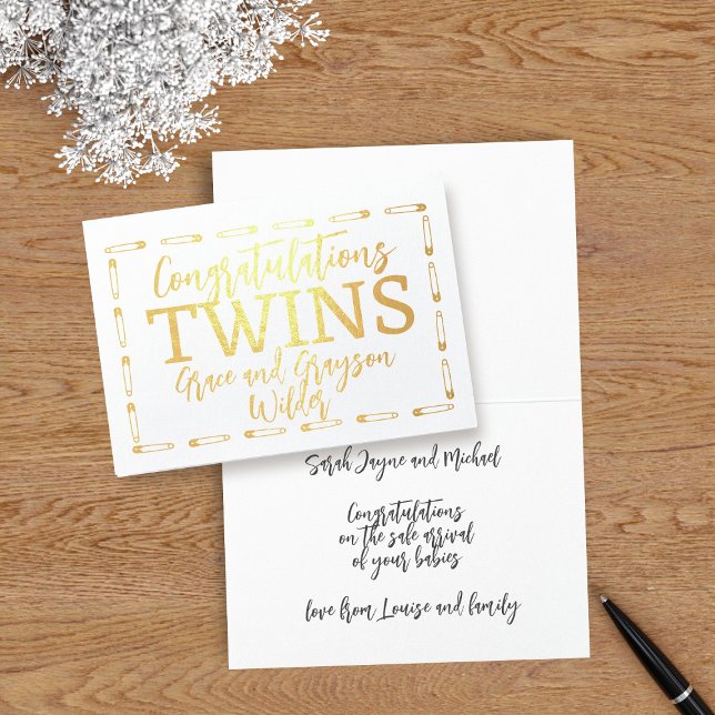 Twin Boy Girl Baby Gratulation Neue Eltern Folienkarte (Congratulate the parents of twins with this cute foil card featuring a frame of diaper pins. )