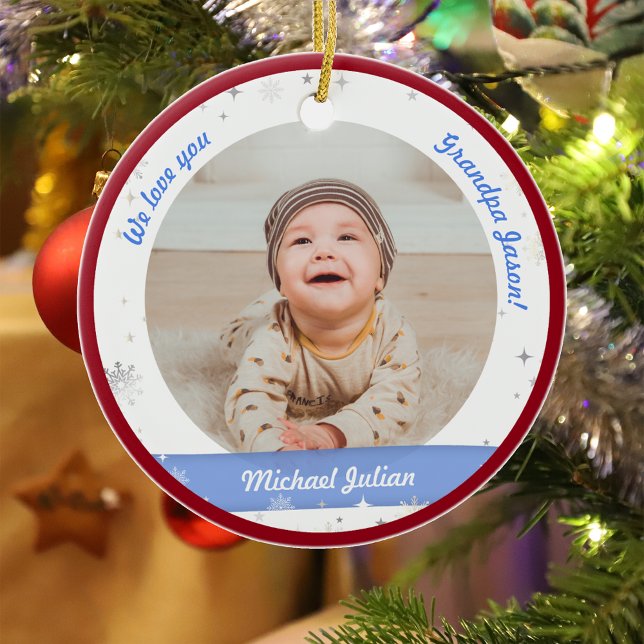 Twin Boys Fotos Opa Niedlich First Christmas Baby Keramik Ornament (Modern Elegant Cute First Christmas Baby Twins Boys We love you Grandpa Snowflakes Stars Red Frame)