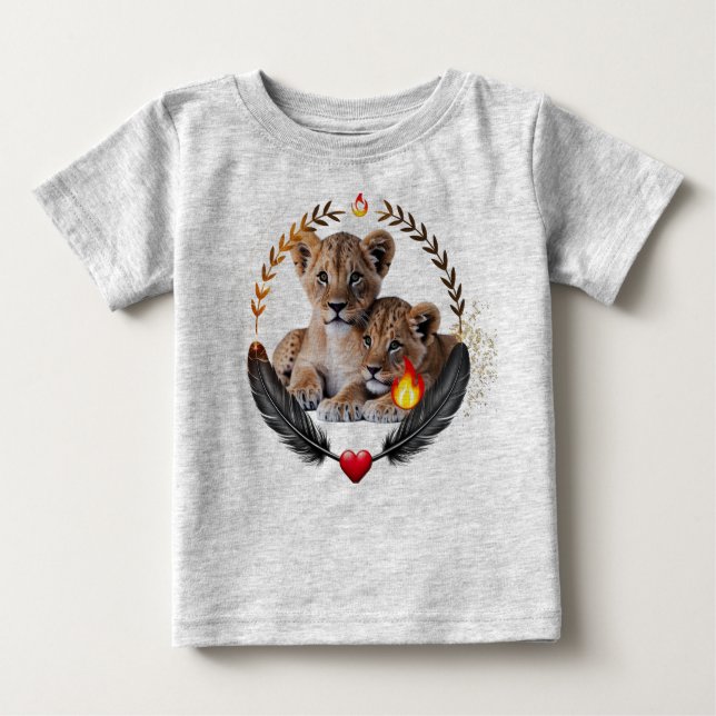 Twin Lion Cubs Baby Fine Jersey T-Shirt  (Vorderseite)