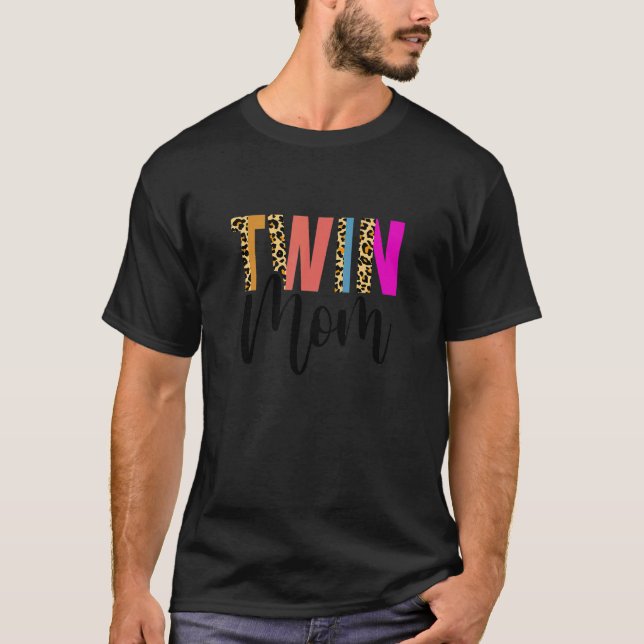 Twin Mama Leopard Twin Mama Mama von Twins Mama &  T-Shirt (Vorderseite)