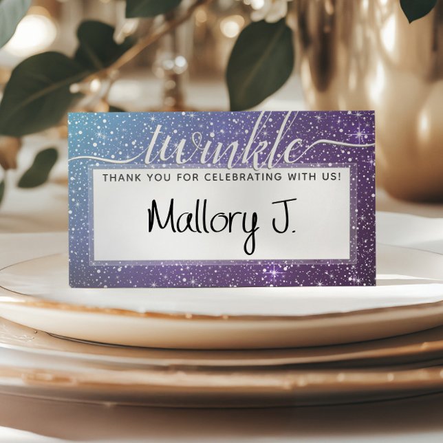 TWINKLE ✨ Aquamarine Lila Wasserfarbenmonogramm Platzkarte (TWINKLE ✨ Teal Starry Purple Watercolor Monogram Place Card
)