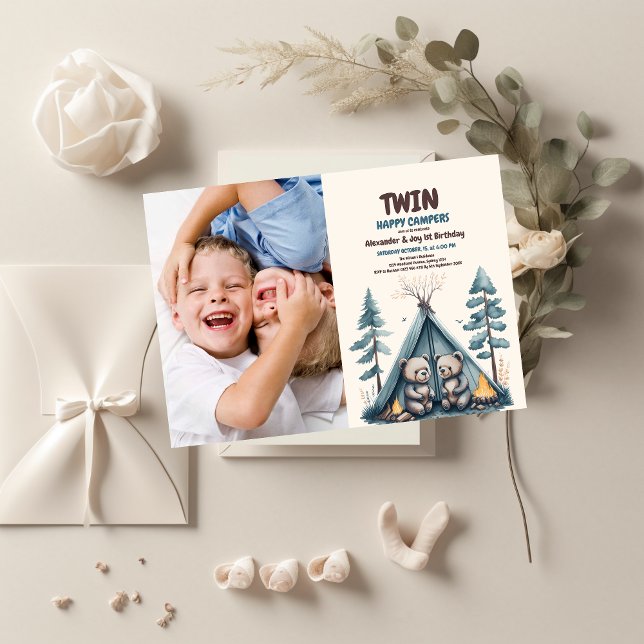 Twins Rustic One Happy Camper Geburtstag Einladung (Von Creator hochgeladen)
