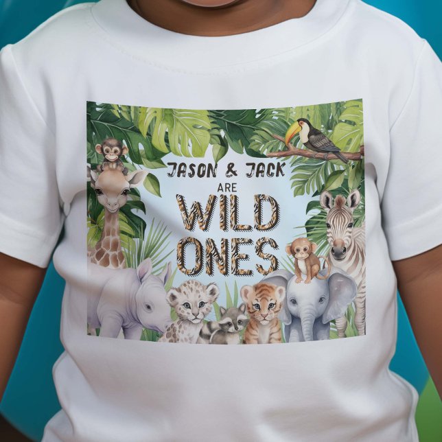 Twins Safari Tiere, Blue Jungle, Baby Boys 1. Baby T-shirt (Twins Wild Ones Safari Jungle Animals 1st birthday t-shirt.)