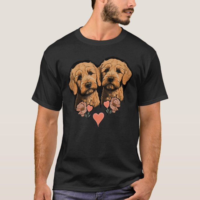 Two Golden Doodles Valentines Day Love Couple Gold T-Shirt (Vorderseite)