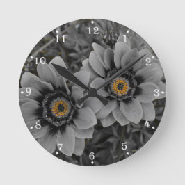 Two of a Kind Runde Wanduhr