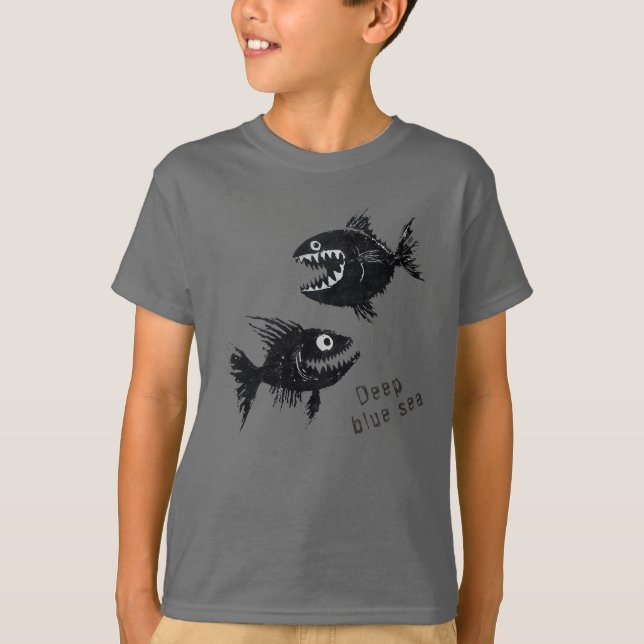 Two scary fish, tattoo style, personalized T-Shirt (Vorderseite)