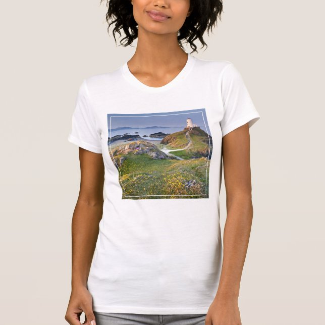 Twr Mawr-Leuchtturm auf Llanddwyn Insel T-Shirt (Vorderseite)