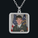 Tyler lange Halskette<br><div class="desc">Die Halskette in der Erinnerung von Tyler Lee lang - wer sein Leben verlor, das zur Einschüchterung passend ist. 1992-2009.</div>