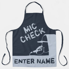 TYP IN HOODIE BERICHTERSTATTUNG AUF EINEM MIC-KARO SCHÜRZE