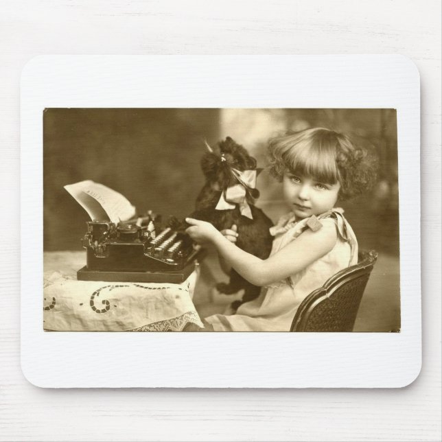 Typewriter girl mousepad (Vorne)