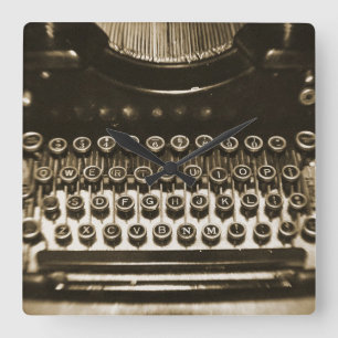 Typewriter Quadratische Wanduhr