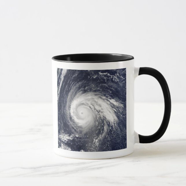 Typhoon Higos Tasse (Rechts)