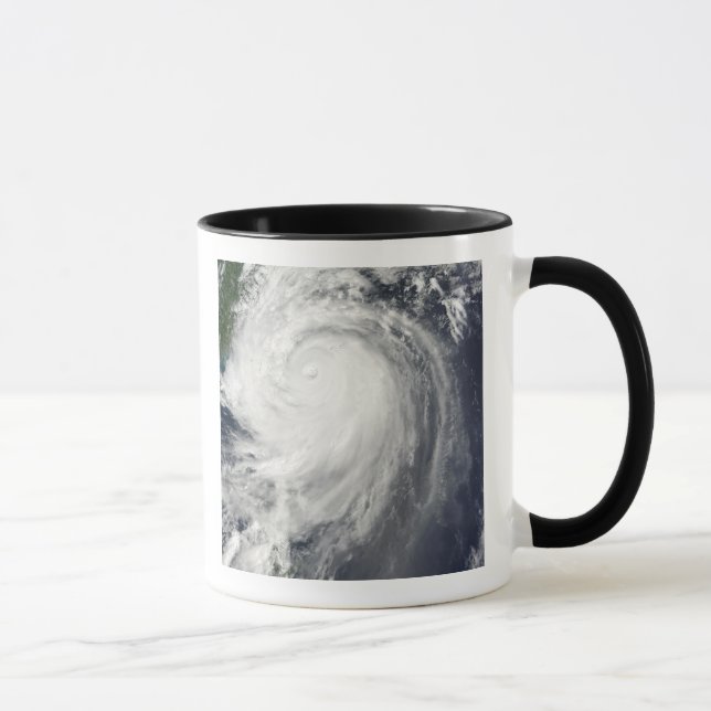 Typhoon Jangmi Tasse (Rechts)