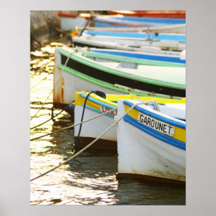 Typische provenzalische Fischerboote, bemalt in Poster