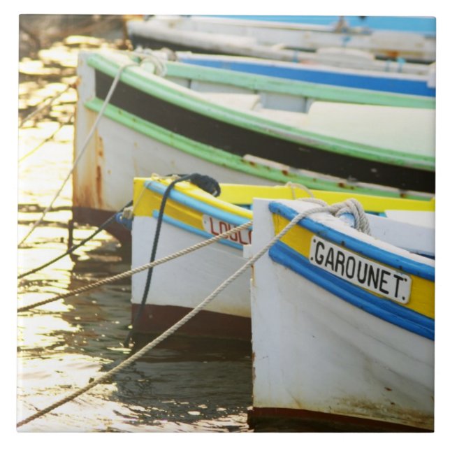 Typische provenzalische Fischerboote in Fliese (Vorderseite)