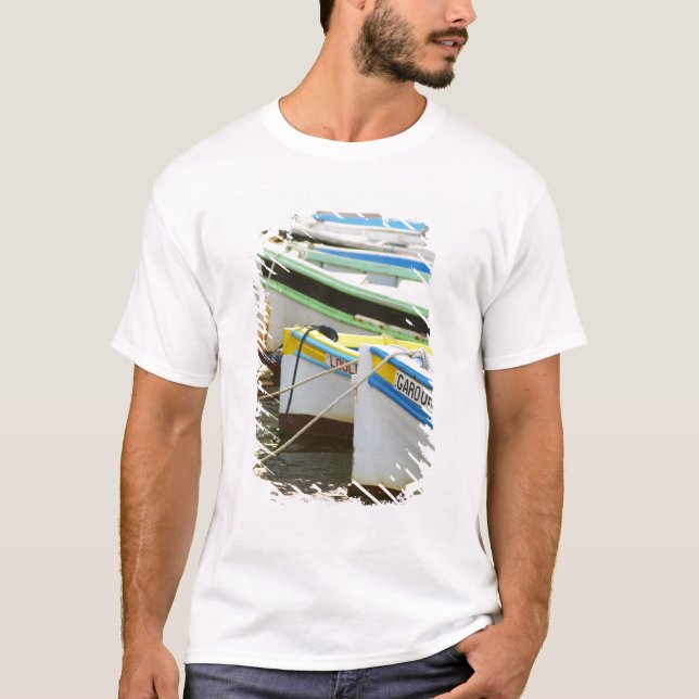 Typische provenzalische Fischerboote in T-Shirt (Vorderseite)