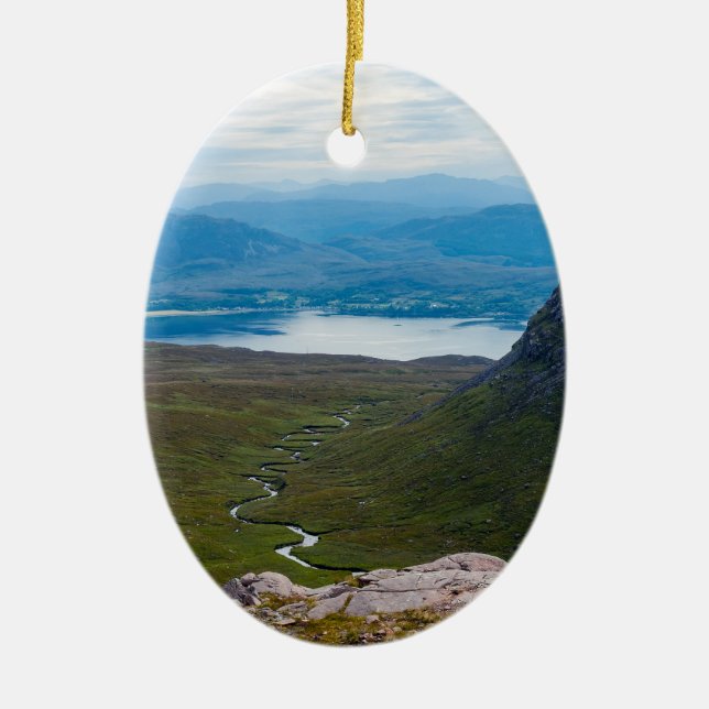 Typische schottische Highlands-Landschaft - Schott Keramik Ornament (Vorne)