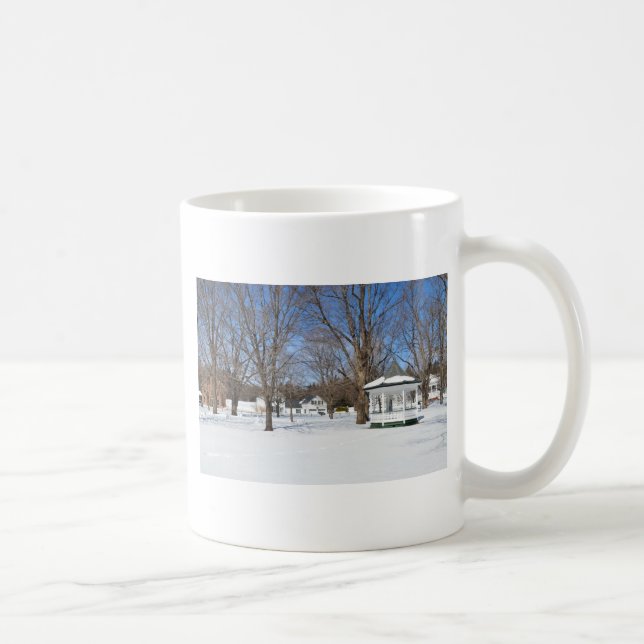 Typische Stadt Vermont im Winter Kaffeetasse (Rechts)
