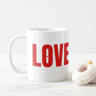 Typografie der roten LIEBE Kaffeetasse