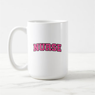 Typografie einer Krankenschwester mit rosa Tupfen Kaffeetasse