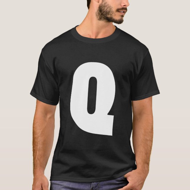 Typografie mit feinem Display Letter Q Alphabet T-Shirt (Vorderseite)