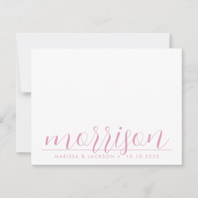 Typografie Pastel Pink Familienname Hochzeit Mitteilungskarte (Vorderseite)