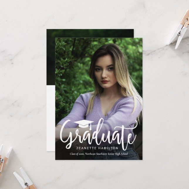 Typografie Script Abschluss vor/zurück Foto Einladung (Vorderseite/Rückseite Beispiel)