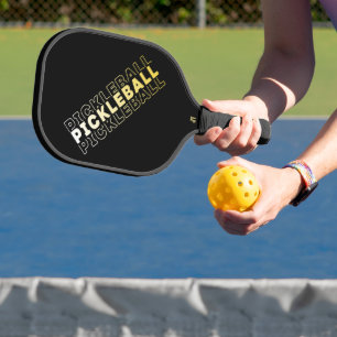 Typografie von Weiß bis Golden Gradient Pickleball Schläger