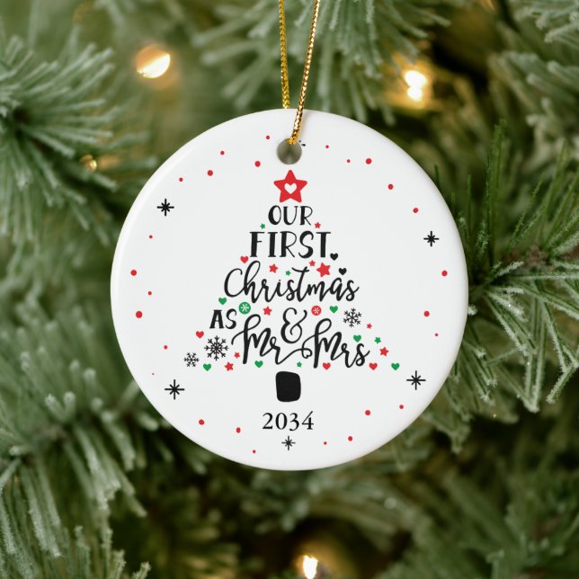 Typografie zu den ersten Weihnachten Herr Mrs. Mod Keramik Ornament (Baum)