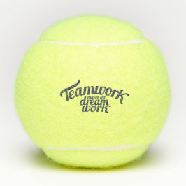 Typografische Slogan-Teamwork macht Tennisbälle