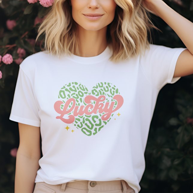 Typographic Heart Design St. Patricks Day T-Shirt (Von Creator hochgeladen)