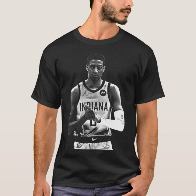 Tyrese Haliburton Vintag Zeichnend 90er T-Shirt (Vorderseite)