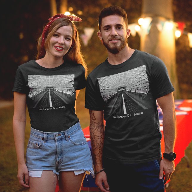 U-Bahnstation Washington - Blick auf die Rails T-Shirt (Washington Metro Station Looking at the Rails T-Shirt)