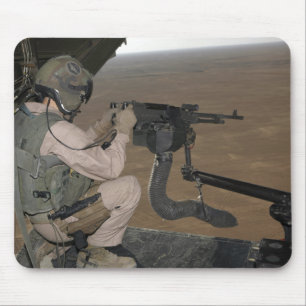 U.S. Marine-Test mit einer schweren Maschinenpisto Mousepad