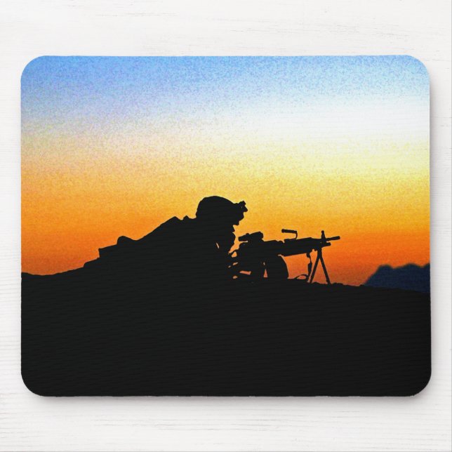 U.S. Marinesoldat stellt Mousepad (Vorne)