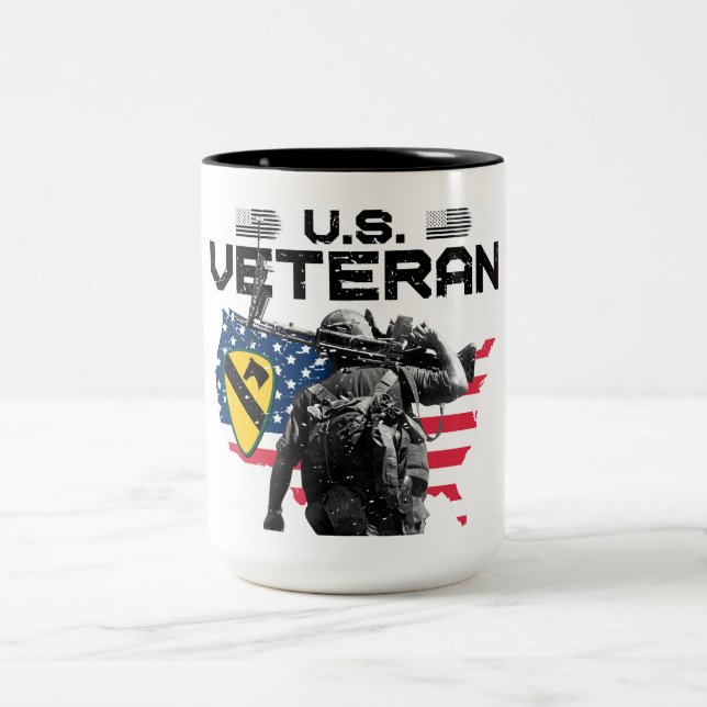 U.S. VETERAN - The First Team Mug Zweifarbige Tasse (Mittel)
