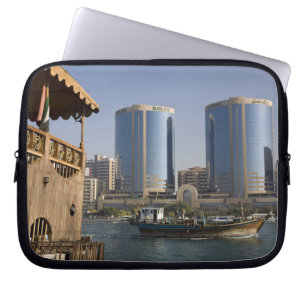 UAE, Dubai, Dubai Creek. Dhow-Kreuzungskanal Laptopschutzhülle
