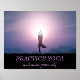 Üben Sie Yoga Motivierend Zitat Black Lila Poster