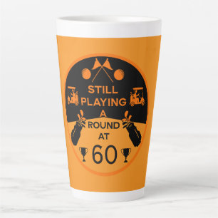 Über dem Hügel zum Geburtstag Golfer Milchtasse