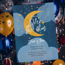 Über dem Mond funkelnder Kindergeburtstag