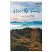 Über dem Wolkenkalender